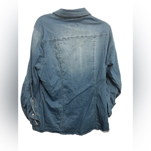 Ci Sono Blue Button Down Shirt - Picture 3 of 3